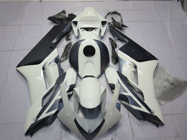 2004-2005 White and Silver Honda CBR1000RR Motorcycle Fairings 2004-2005 White and Silver Honda CBR1000RR Motorcycle Fairings