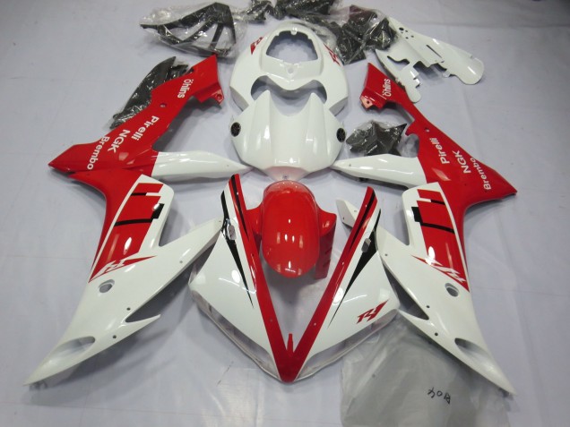 2004-2006 White and Red Design Yamaha R1 Motorcycle Fairings 2004-2006 White and Red Design Yamaha R1 Motorcycle Fairings